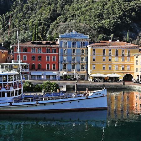 Hotel Europa - Skypool & Panorama Riva del Garda Dış mekan fotoğraf