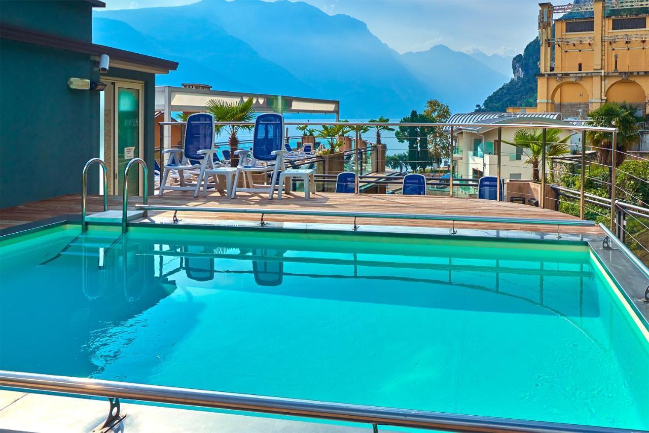 Hotel Europa - Skypool & Panorama Riva del Garda Dış mekan fotoğraf