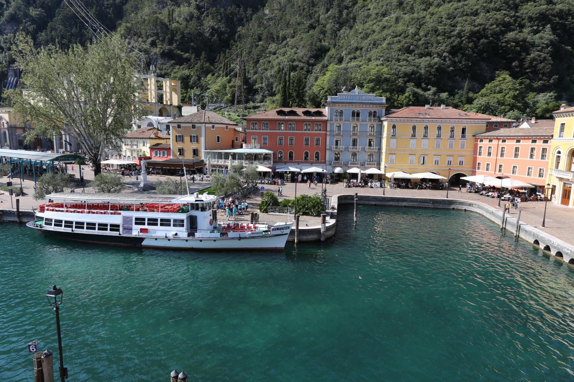 Hotel Europa - Skypool & Panorama Riva del Garda Dış mekan fotoğraf